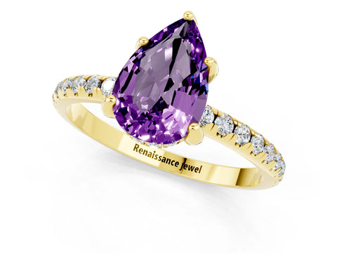 Yellow gold Pear Cut Diamond Solitaire Ring with Four-Prong Setting and Pavé Band_1