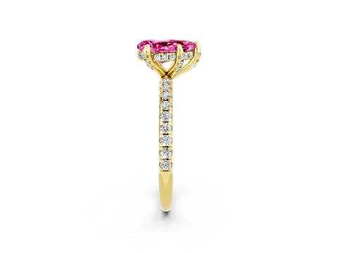 Yellow gold Pear Cut Diamond Solitaire Ring with Four-Prong Setting and Pavé Band_2