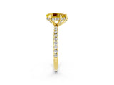 Yellow gold Pear Cut Diamond Solitaire Ring with Four-Prong Setting and Pavé Band_2