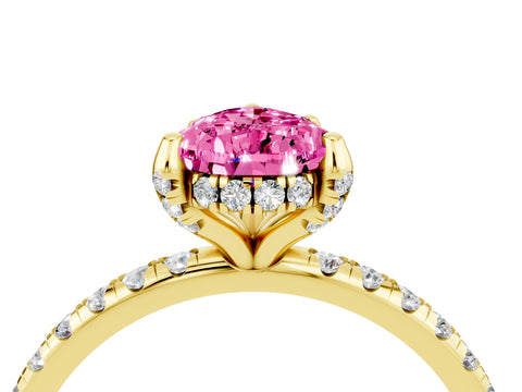 Yellow gold Pear Cut Diamond Solitaire Ring with Four-Prong Setting and Pavé Band_4