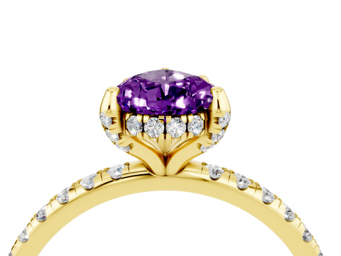 Yellow gold Pear Cut Diamond Solitaire Ring with Four-Prong Setting and Pavé Band_4