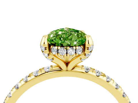 Yellow gold Pear Cut Diamond Solitaire Ring with Four-Prong Setting and Pavé Band_4