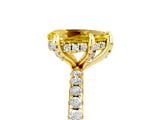 Yellow gold Pear Cut Diamond Solitaire Ring with Four-Prong Setting and Pavé Band_5