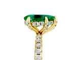 Yellow gold Pear Cut Diamond Solitaire Ring with Four-Prong Setting and Pavé Band_5