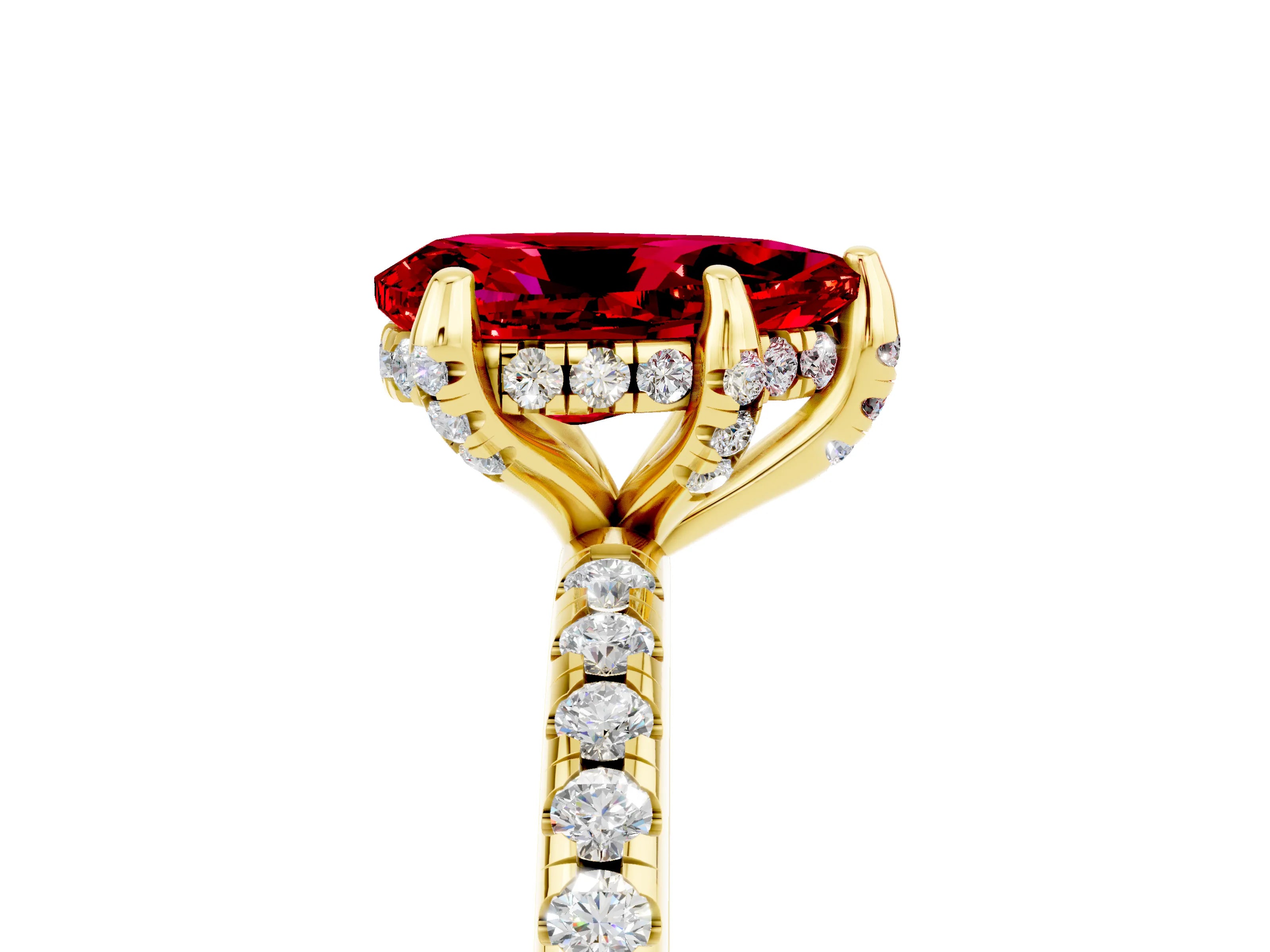 Yellow gold Pear Cut Diamond Solitaire Ring with Four-Prong Setting and Pavé Band_5