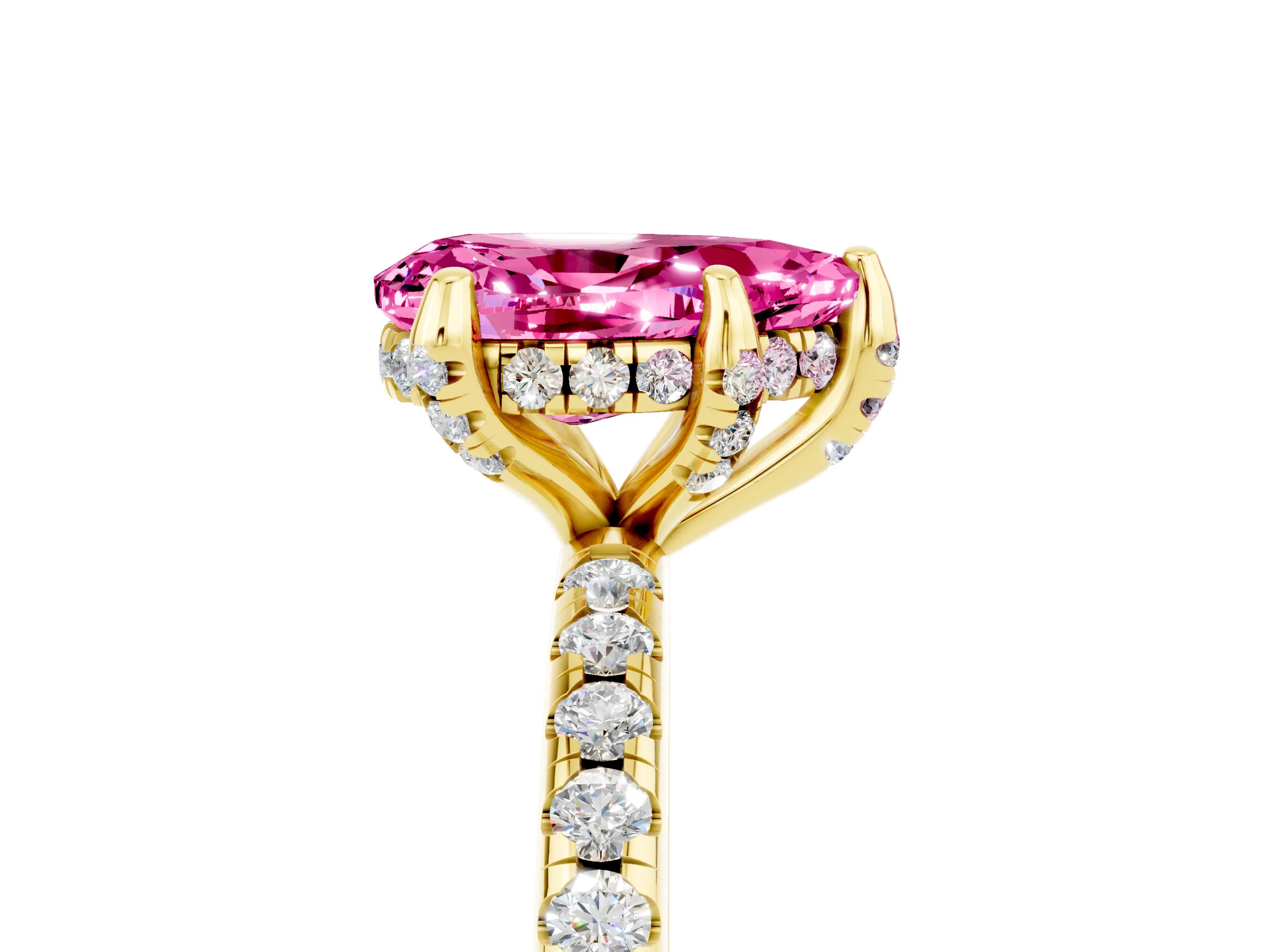 Yellow gold Pear Cut Diamond Solitaire Ring with Four-Prong Setting and Pavé Band_5