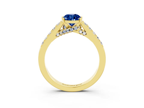 Yellow gold Pear Cut Diamond Solitaire Ring with Pavé Band and Prong Setting_3