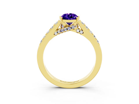 Yellow gold Pear Cut Diamond Solitaire Ring with Pavé Band and Prong Setting_3