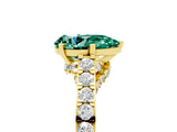 Yellow gold Pear Cut Diamond Solitaire Ring with Pavé Band and Prong Setting_5
