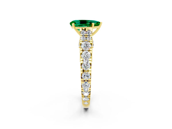 Yellow gold Pear Cut Emerald Classic Solitaire Ring with Pavé Band and Four-Prong Setting