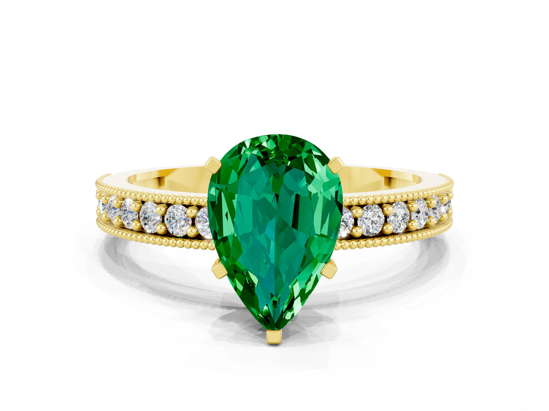 Yellow gold Pear Cut Emerald Milgrain Pavé Engagement Ring with Four-Prong Setting