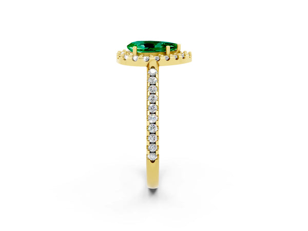 Yellow gold Pear Cut Emerald Pavé Halo Ring with Four-Prong Setting