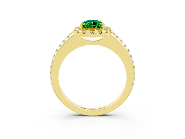 Yellow gold Pear Cut Emerald Pavé Halo Ring with Four-Prong Setting