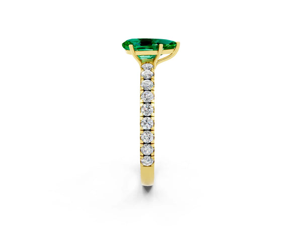 Yellow gold Pear Cut Emerald Pavé Solitaire Engagement Ring with Four-Prong Setting
