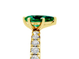 Yellow gold Pear Cut Emerald Pavé Solitaire Ring with Round Band and Prong Setting_17