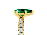 Yellow gold Pear Cut Emerald Pavé Solitaire Ring with Round Band and Prong Setting_41