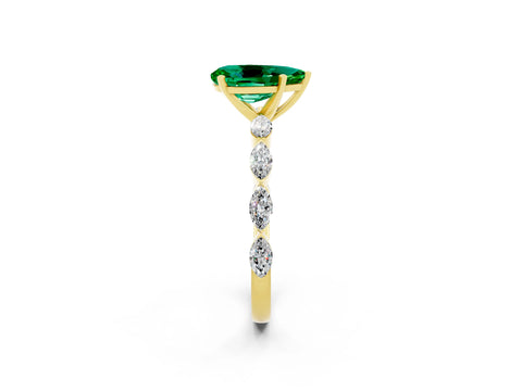 Yellow gold Pear Cut Emerald Ring with Marquise Side Stones and Prong Setting_2