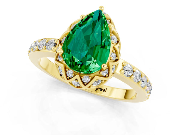 Yellow gold Pear Cut Emerald Scalloped Halo Engagement Ring with Round Shared Prong Band
