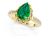 Yellow gold Pear Cut Emerald Scalloped Halo Engagement Ring with Round Shared Prong Band_25