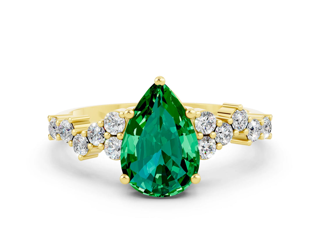 Yellow gold Pear Cut Emerald Scattered Round Accent Ring with Prong Setting_12