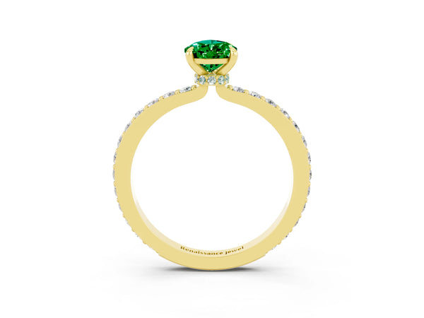 Yellow gold Pear Cut Emerald Solitaire Engagement Ring with Pavé Band and Four-Prong Setting
