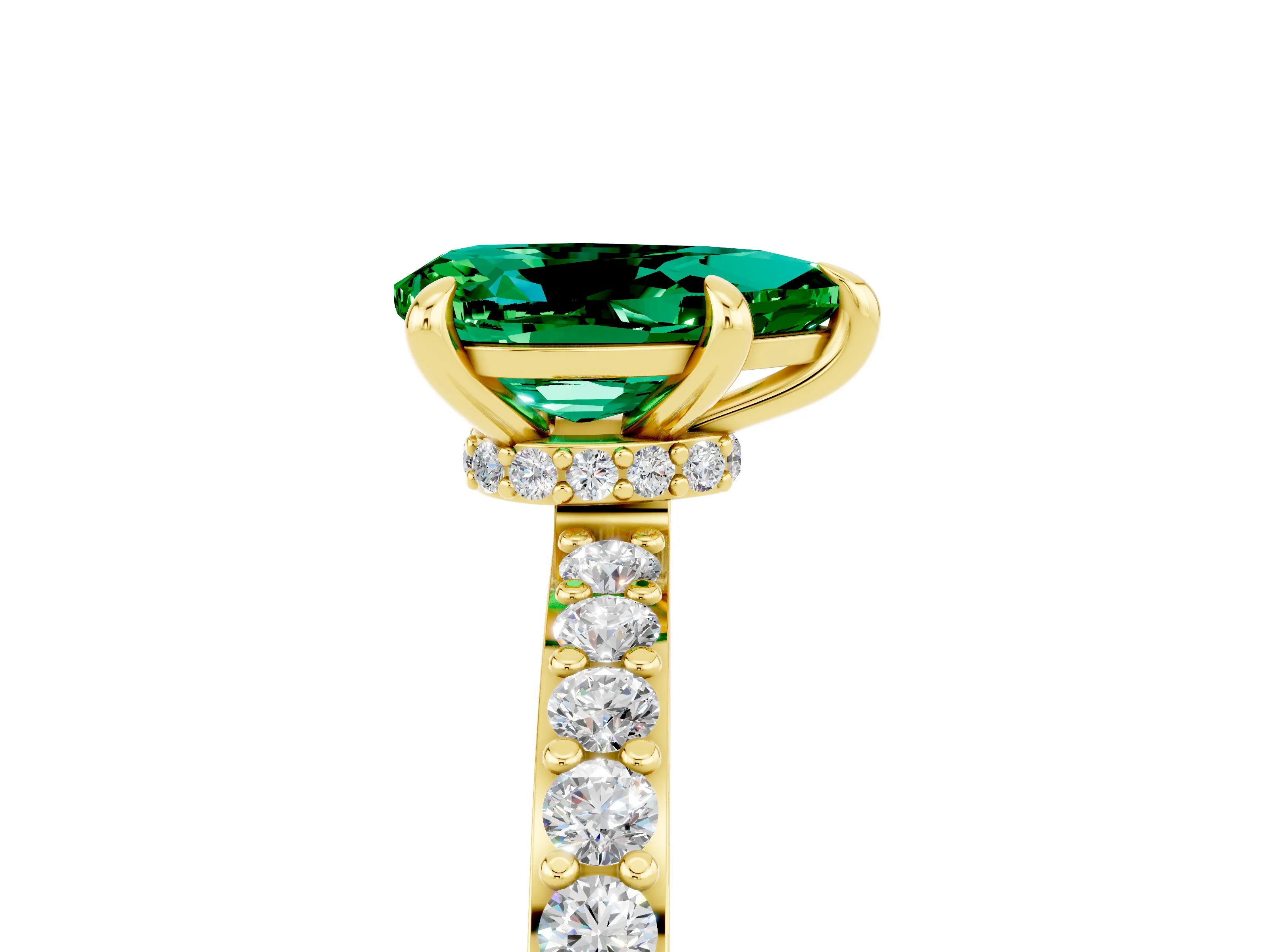 Yellow gold Pear Cut Emerald Solitaire Engagement Ring with Pavé Band and Four-Prong Setting_5