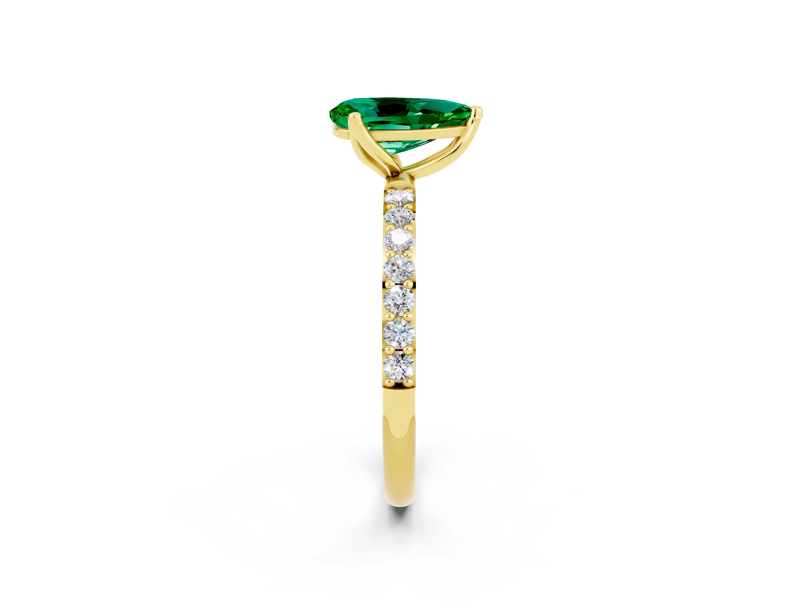 Yellow gold Pear Cut Emerald Solitaire Engagement Ring with Pavé Band and Prong Setting_2