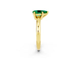 Yellow gold Pear Cut Emerald Solitaire Engagement Ring with Round Band and Four-Prong Setting_2