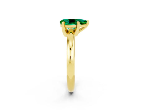 Yellow gold Pear Cut Emerald Solitaire Engagement Ring with Round Band and Four-Prong Setting_2