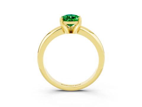 Yellow gold Pear Cut Emerald Solitaire Engagement Ring with Round Band and Four-Prong Setting_3
