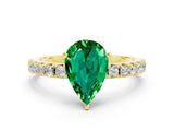 Yellow gold Pear Cut Emerald Solitaire Pavé Band with Four-Prong Setting