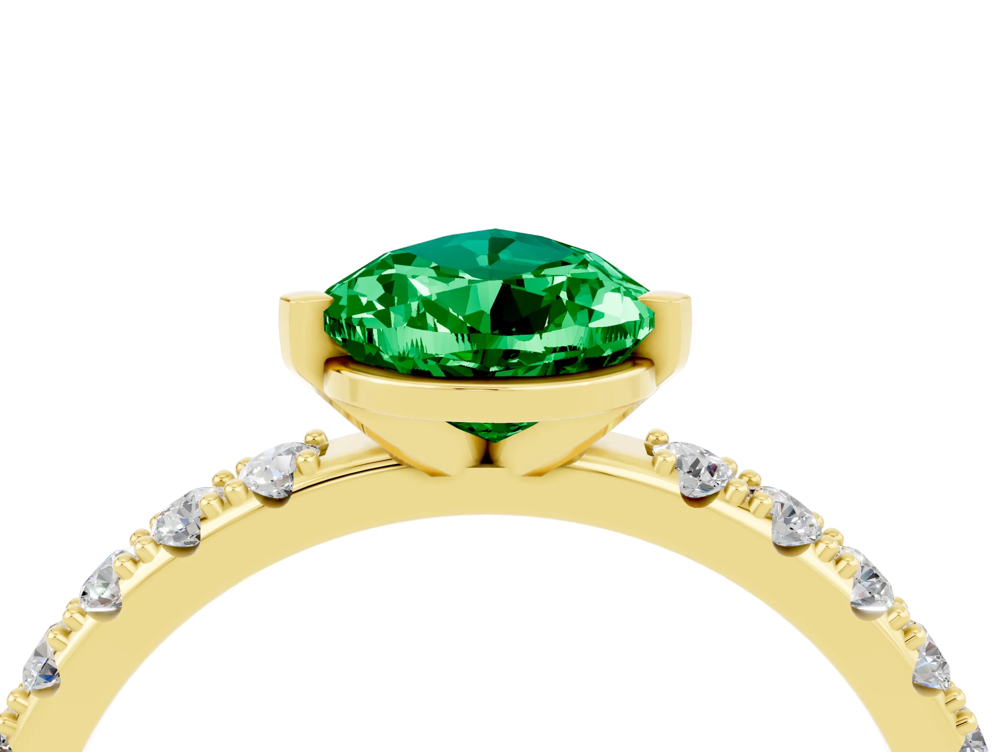 Yellow gold Pear Cut Emerald Solitaire Pavé Band with Four-Prong Setting_4
