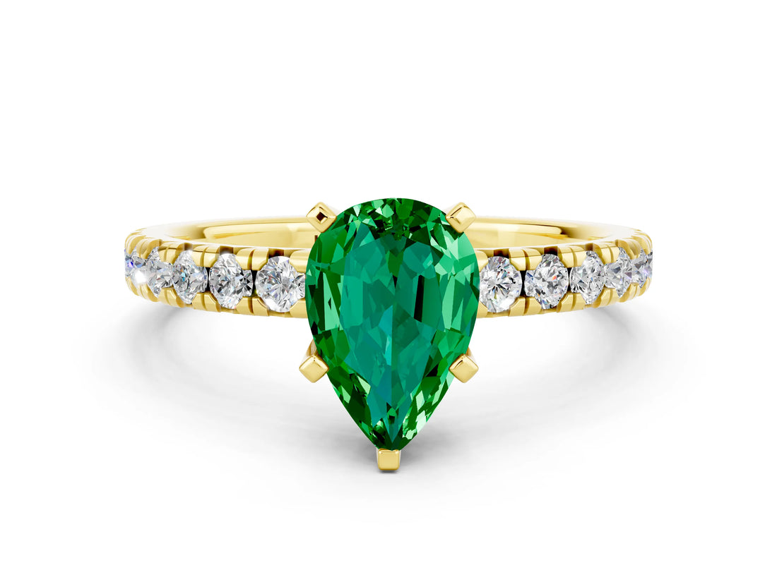 Yellow gold Pear Cut Emerald Solitaire Pavé Engagement Ring with Round Band and Prong Setting_66