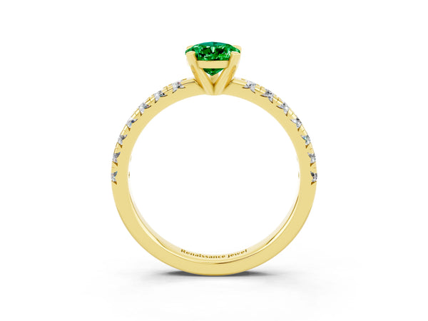 Yellow gold Pear Cut Emerald Solitaire Pavé Engagement Ring with Round Band and Prong Setting