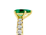 Yellow gold Pear Cut Emerald Solitaire Pavé Engagement Ring with Round Band and Prong Setting_71