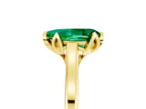 Yellow gold Pear Cut Emerald Solitaire Ring with Flower Prong Setting and Classic Band_42
