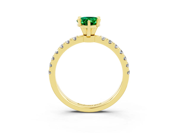 Yellow gold Pear Cut Emerald Solitaire Ring with Pavé Accents and Four-Prong Setting