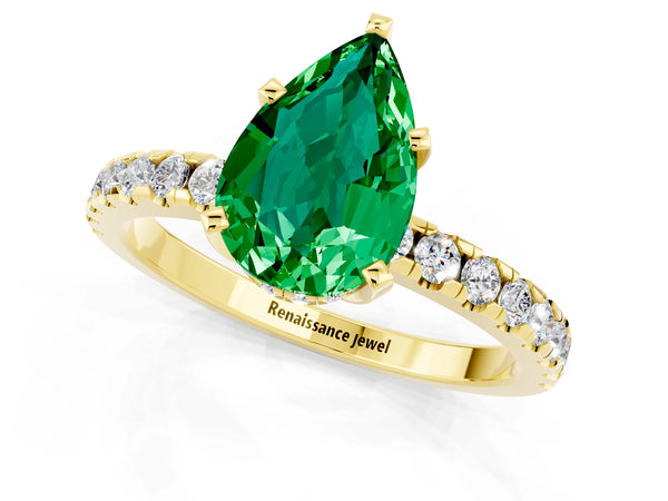 Yellow gold Pear Cut Emerald Solitaire Ring with Round  Pavé Band and Four-Prong Setting