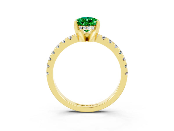 Yellow gold Pear Cut Emerald Solitaire Ring with Round  Pavé Band and Four-Prong Setting