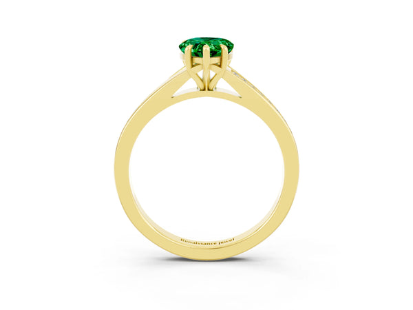 Yellow gold Pear Cut Emerald Solitaire Ring with Pavé Band and Prong Setting