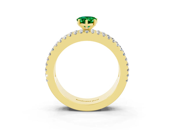 Yellow gold Pear Cut Emerald Solitaire Ring with Pavé and Channel Set Band