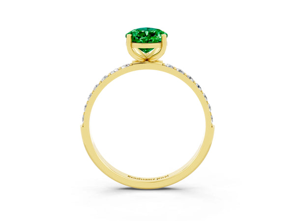 Yellow gold Pear Cut Emerald Solitaire Ring with Round  Pavé Band and Prong Setting