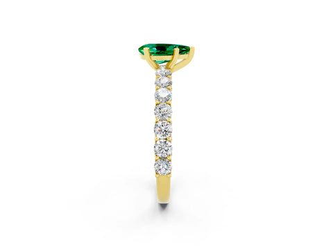 Yellow gold Pear Cut Emerald Solitaire Ring with Shared Prong Pavé Band and Four-Prong Setting_2