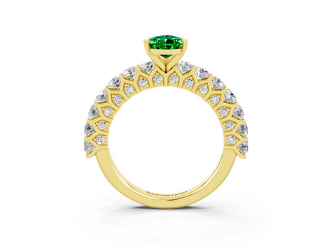Yellow gold Pear Cut Emerald Solitaire Ring with Shared Prong Pavé Band and Four-Prong Setting_3