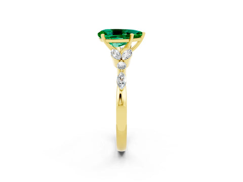 Yellow gold Pear Cut Emerald Solitaire Ring with Side Stones and Four-Prong Setting_14