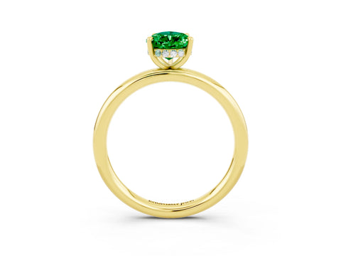 Yellow gold Pear Cut Emerald Solitaire Ring with Thin Band and Four-Prong Setting_15