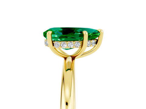 Yellow gold Pear Cut Emerald Solitaire Ring with Thin Band and Four-Prong Setting_17