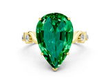 Yellow gold Pear Cut Emerald Solitaire Twisted Band with Round  Accents and Prong Setting_12