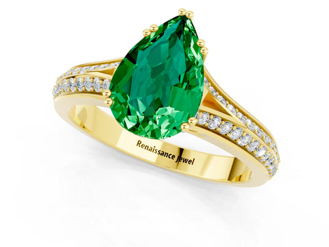 Yellow gold Pear Cut Emerald Split Shank Engagement Ring with Pavé Band_1