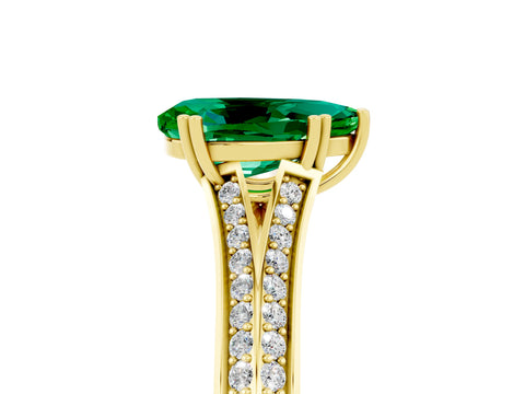 Yellow gold Pear Cut Emerald Split Shank Engagement Ring with Pavé Band_5